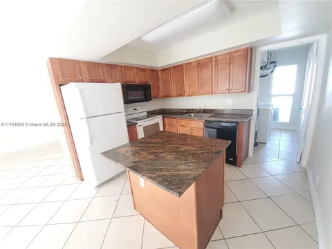 523 SW 1st Ct, Boynton Beach, FL MLS: A11761918