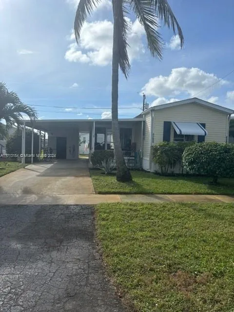 Boynton Beach, FL 33436