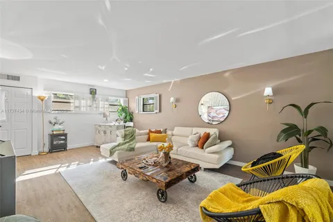 149 NW 70th St Unit 101C, Boca Raton, FL 33487 - MLS#: A11737434