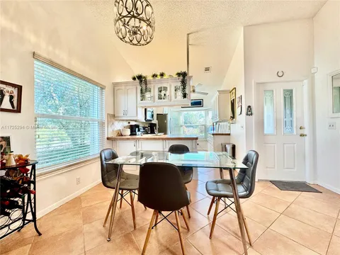 11078 SE Sea Pines Cir, Hobe Sound, FL MLS: A11725294
