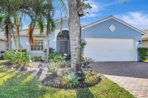 8064 Florenza Dr, Boynton Beach, FL MLS: A11755414