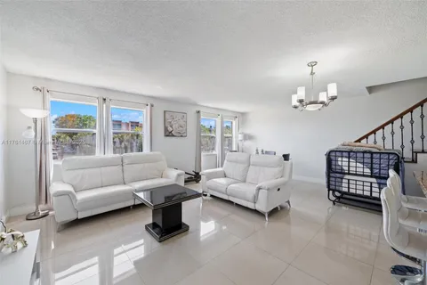 1300 W 53rd St Unit 24, Hialeah, FL MLS: A11781467