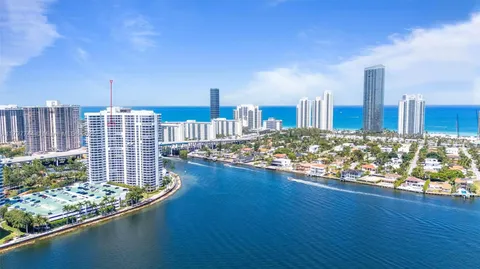 19101 NE 36th Ct Unit 2704, Aventura, FL MLS: A11797744