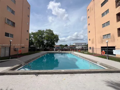 460 E 23rd St Unit 118, Hialeah, FL MLS: A11800781