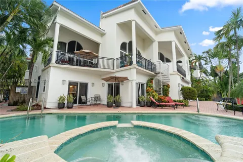 70 Isle Of Venice Dr Unit 102, Fort Lauderdale, FL MLS: A11761717