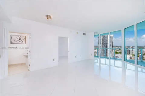 1900 N Bayshore Dr Unit 2816, Miami, FL MLS: A11791182