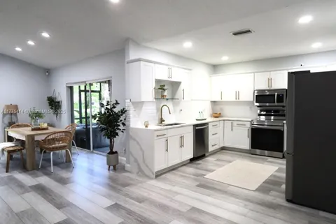 7601 Forest Green Ln, Boynton Beach, FL MLS: A11775414