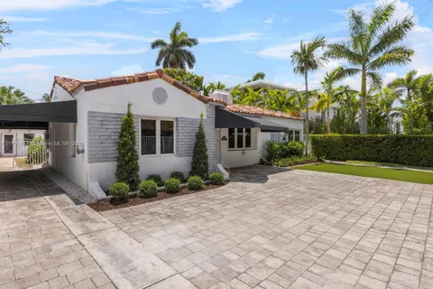 1050 W 47th St, Miami Beach, FL MLS: A11790757