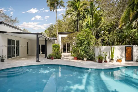 3940 Braganza Ave, Coconut Grove, FL MLS: A11730261