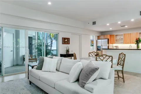2699 Tigertail Ave Unit 23, Coconut Grove, FL MLS: A11772919