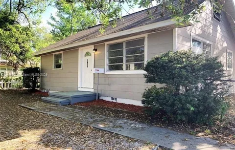 2038 16 St S, St Petersburg, FL MLS: A11754801