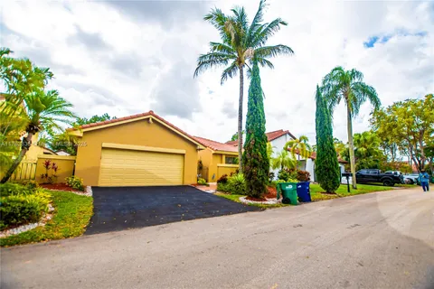 17411 NW 62 Ct, Hialeah, FL MLS: A11783833
