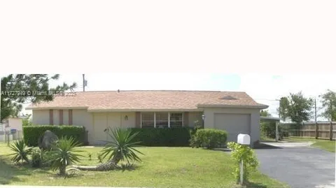 1920 Laurel Ln, Lake Clarke Shores, FL MLS: A11727949