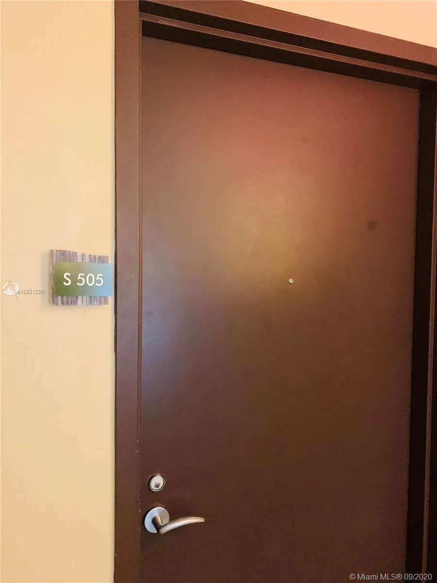 2681 N Flamingo Rd 505S