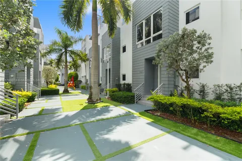 9161 NW 33rd St, Doral, FL MLS: A11788078