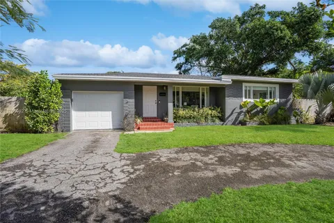 185 NW 115th St, Miami, FL MLS: A11766942