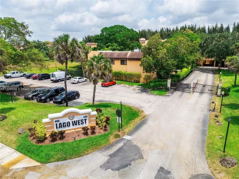 430 Commodore Dr Unit 314, Plantation, FL MLS: A11778434