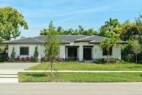 6001 SW 62nd Ave, South Miami, FL 33143 - MLS#: A11539587