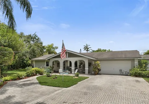 23120 SW 172nd Ave, Miami, FL MLS: A11803372