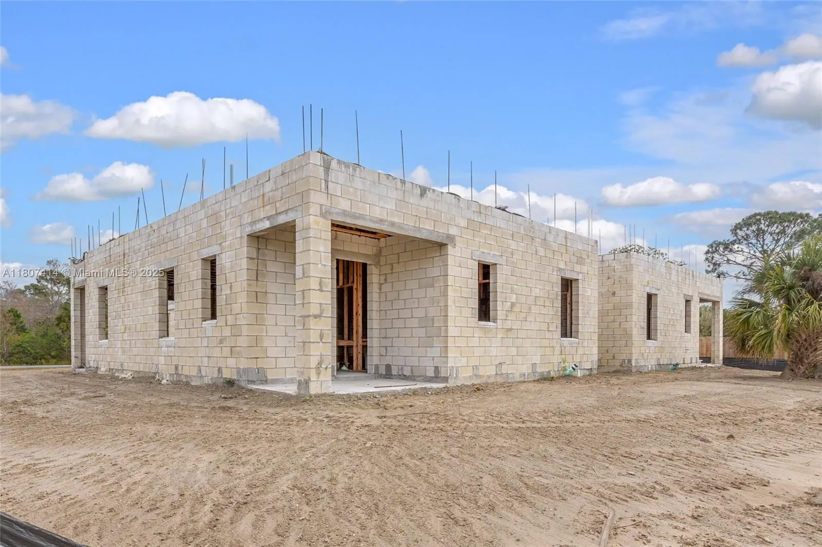 2826 2830 Hester Ave  