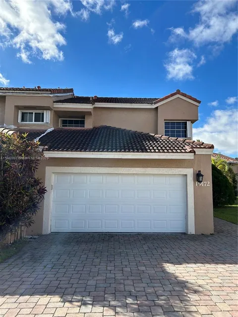 19172 NW 82nd Cir Ct Unit 30R, Hialeah, FL MLS: A11802887
