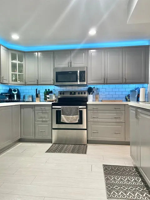 650 Tennis Club Dr Unit 110, Fort Lauderdale, FL MLS: A11800870