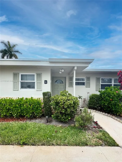 2731 W Barkley Dr W Unit B, West Palm Beach, FL MLS: A11797483