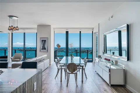 650 NE 32nd St Unit PH5003, Miami, FL MLS: A11596305