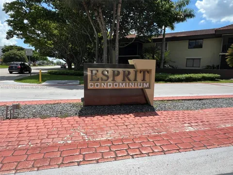 Miami, FL 33186