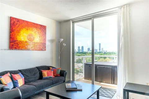 900 SW 8th St Unit 710, Miami, FL MLS: A11803850