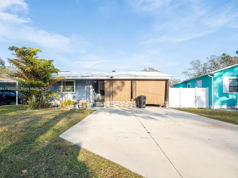 5801 Magnolia St N, St Petersburg, FL MLS: A11761225