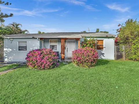2645 Fletcher Ct, Hollywood, FL 33020 - MLS#: A11715949