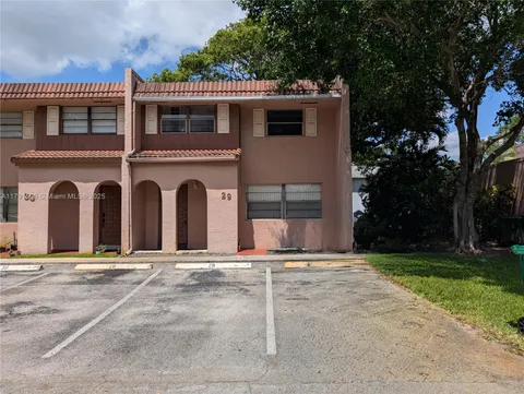 29 Seville Cir Unit 4-49, Davie, FL MLS: A11791596