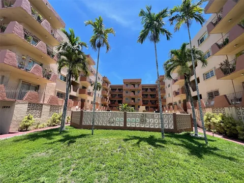 1630 W 46th St Unit 310D, Hialeah, FL MLS: A11802803