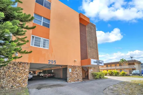 295 NW 72nd Ave Unit 401, Miami, FL MLS: A11752652