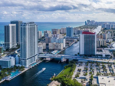 4010 S Ocean Dr Unit R703, Hollywood, FL MLS: A11540174