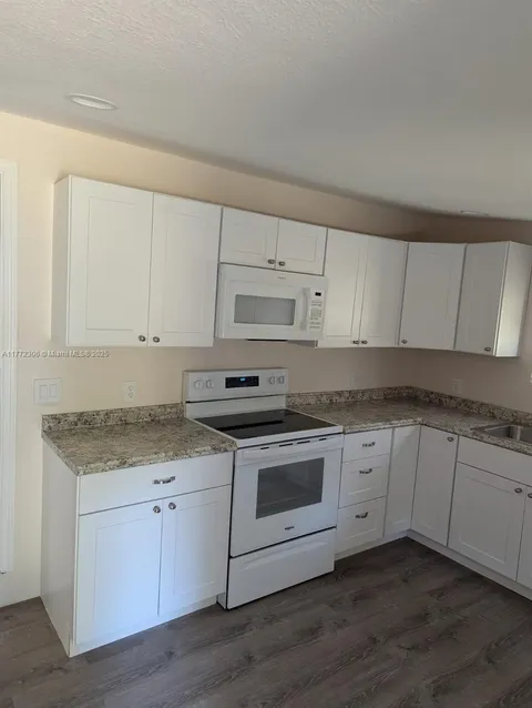 105 Tangerine St, Other City - In The State Of Florida, FL MLS: A11772306