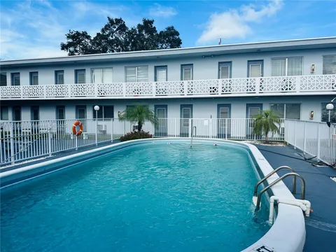 Ave Unit 8, North Miami, FL MLS: A11761913