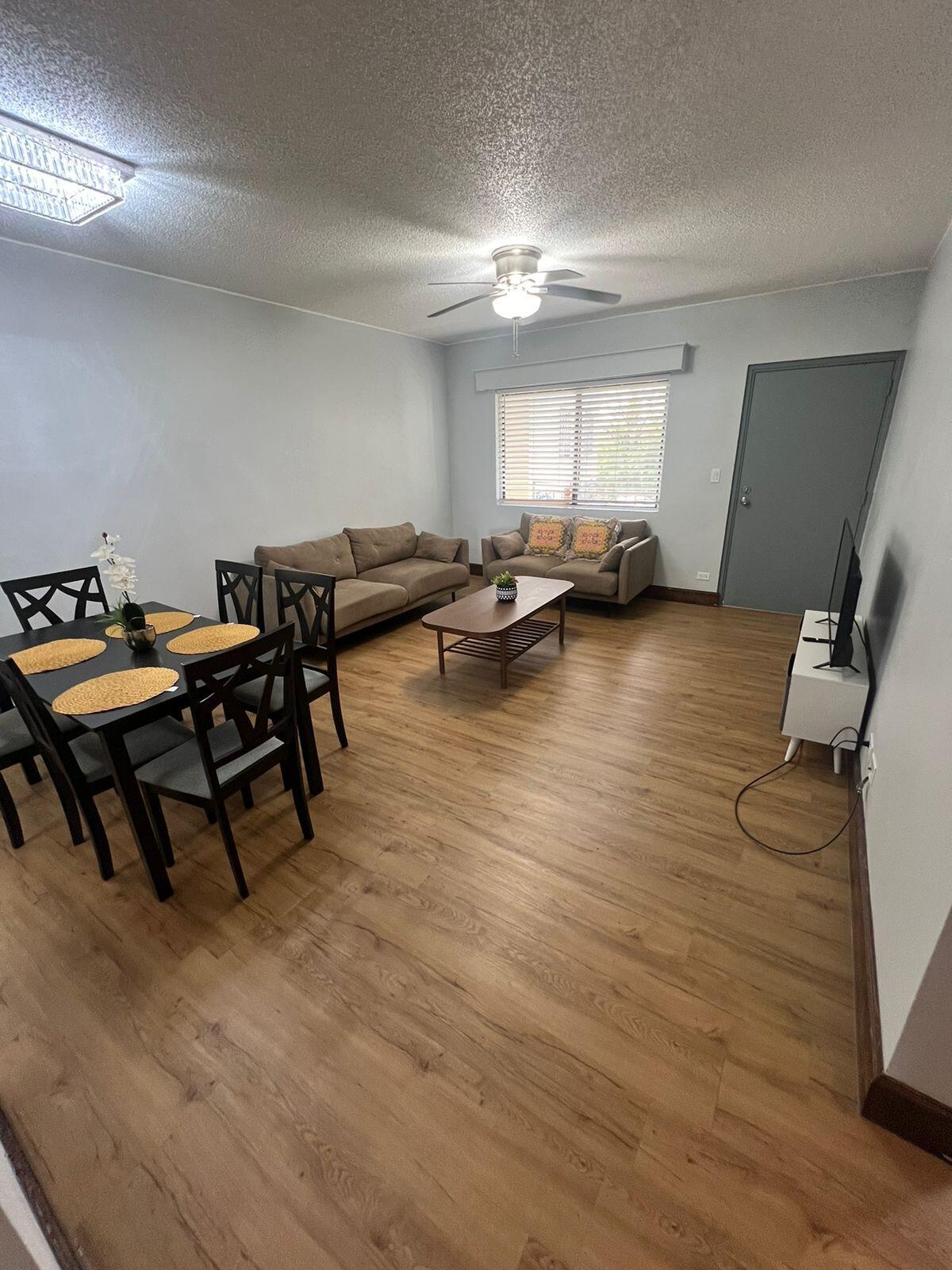 Double 'D' Farenholt Condo 13A