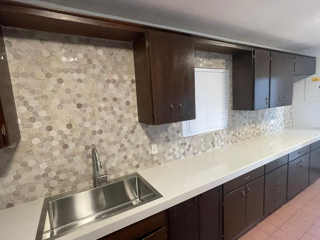190 Kindo (3265sf+part ocean view) Circle
