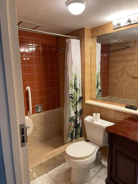 162 Western Boulevard 402