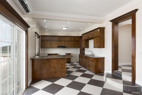 743 Turner Road Piti  96915