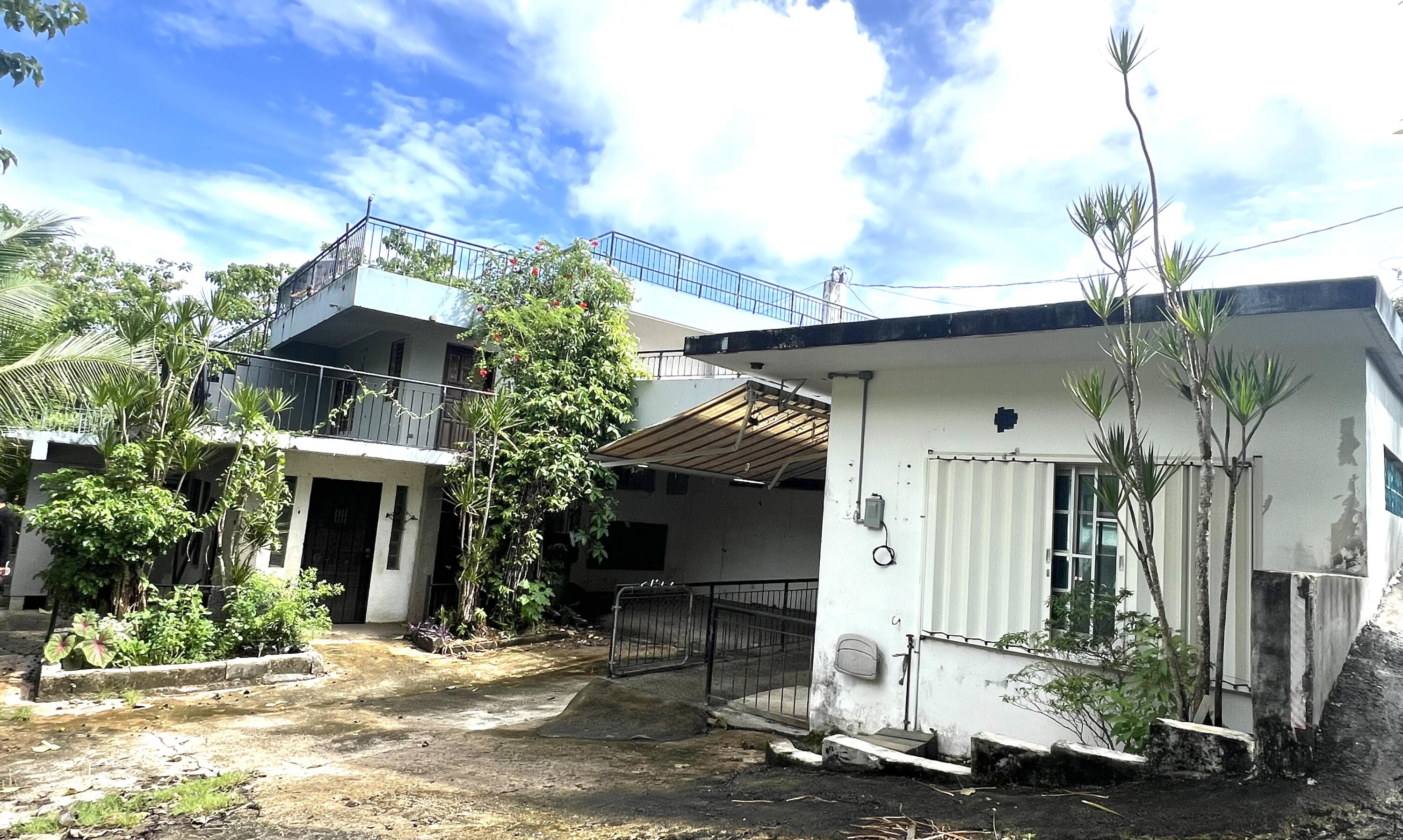 385 Candelaria Road