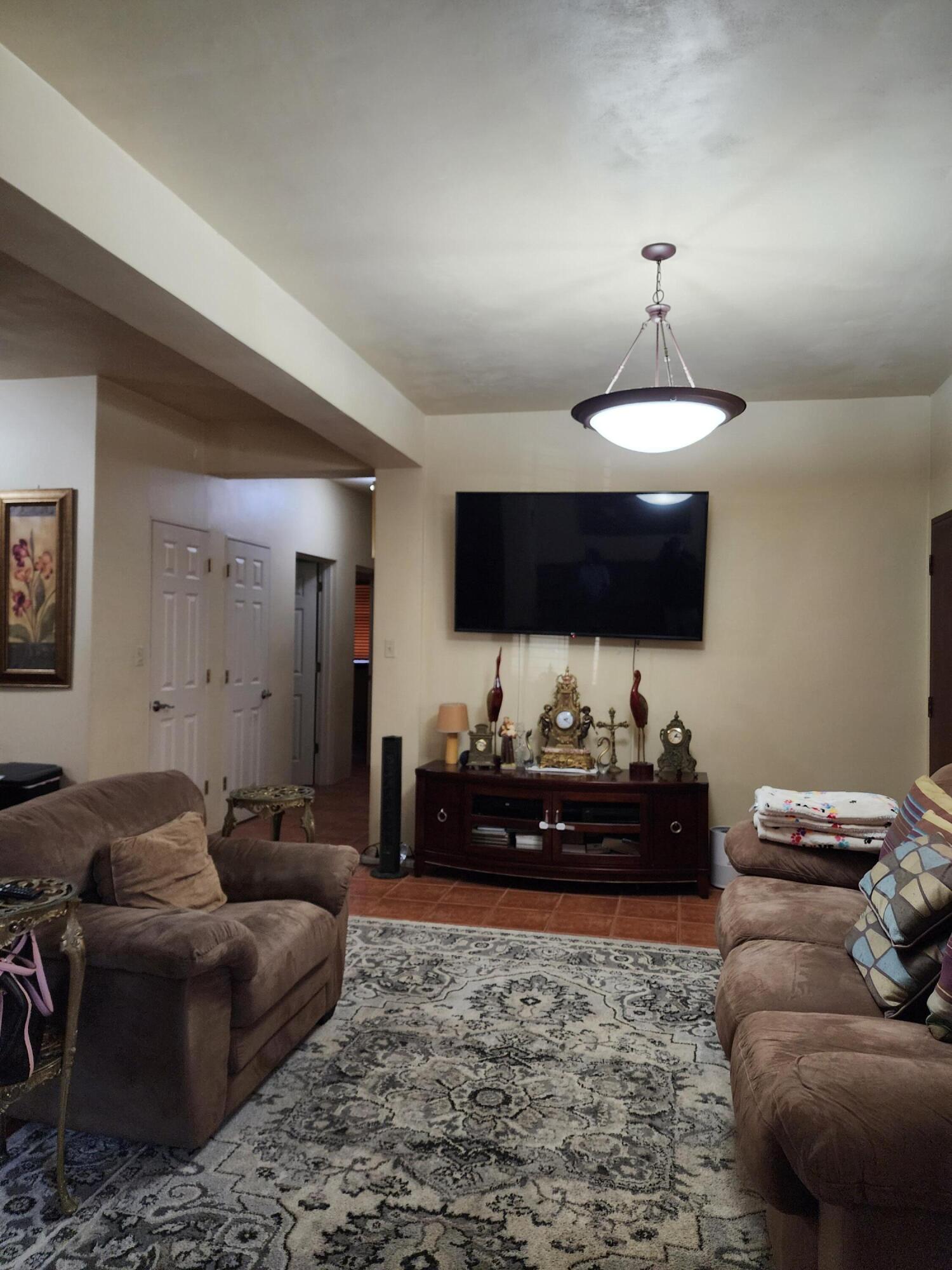 272 Tun Felix Camacho Street
