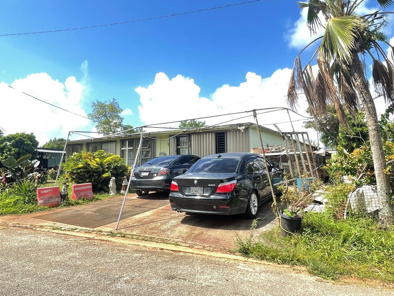 114 E. San Antonio Avenue