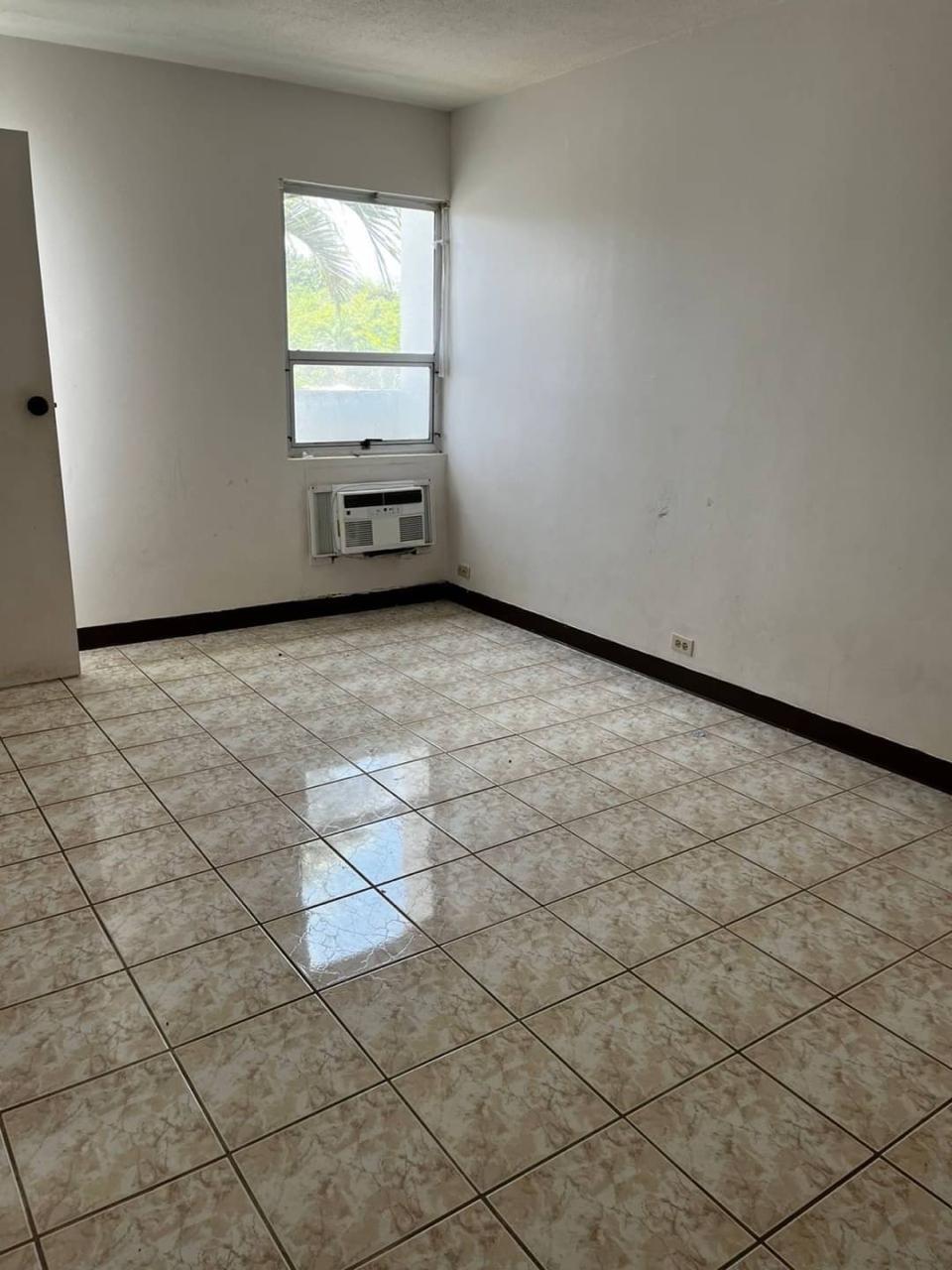 162 Macheche Ave A22