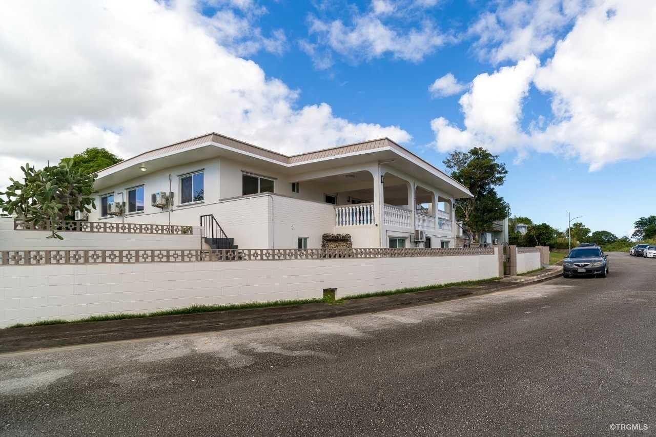 172A & B Kindo Circle