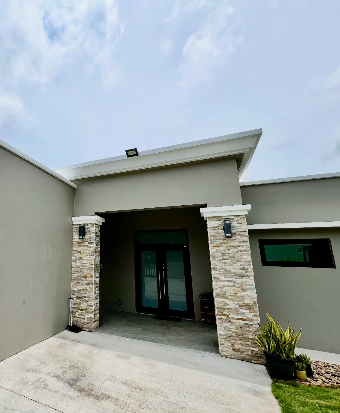 121 Bobbie Lane
