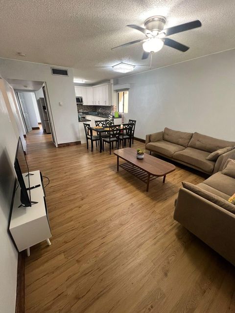 Double 'D' Farenholt Condo 13A Tamuning  96913