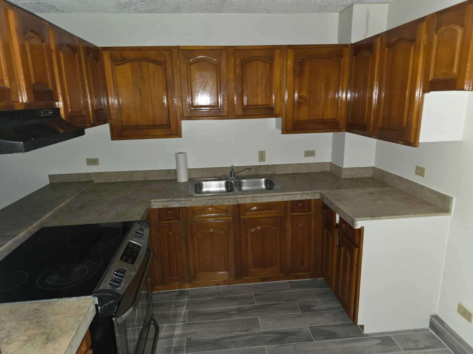 158 East Nandez ST B34